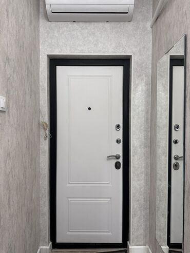 продажа 1 комнатную квартиру в бишкеке: 3 бөлмө, 62 кв. м, 1 кабат, Евроремонт