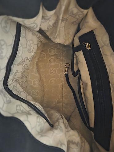 Классикалык сумкалар: Классикалык сумка, Michael Kors, Материалы: Нукура булгаары, Чөнтөктөрү көп, Аялдарга, Колдонулган — 4