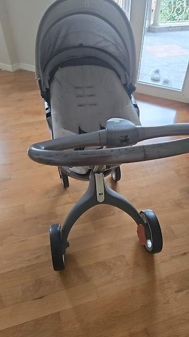 usaq ucun type 0: Stokke uşaq arabası təqdim olunur. Şəkillərdə göründüyü kimi müasir və — 2
