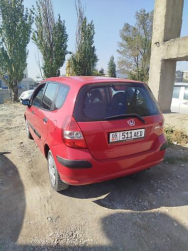 jetour dashing: Honda Jazz: 2005 г., 1.3 л, Механика, Бензин, Хэтчбэк — 4