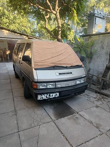 авто домик: Nissan Vanette: 1992 г., 2.4 л, Бензин, Минивэн — 1