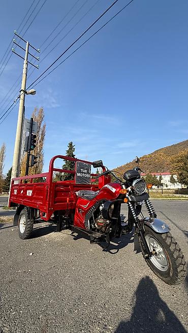 Motosikletlər: 200 sm3 — 6