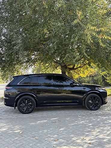geely mon: Продаже LiXiang L7 Год 2024 Плагин Состояние идеал Объем 1,5 — 4