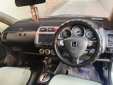 авто фышка: Honda Fit: 2003 г., Автомат, Хэтчбэк — 3