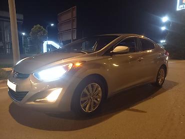 Hyundai: Hyundai Elantra: 1.8 l | 2015 il Sedan — 7