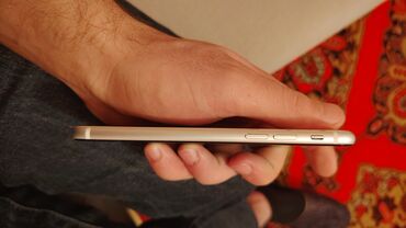 Apple iPhone: IPhone SE 2020, 128 GB, Ağ — 4