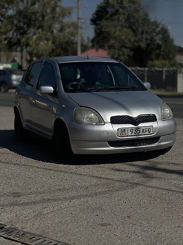 Toyota: Toyota Vitz: 2000 г., 1 л, Бензин, Хэтчбэк — 1