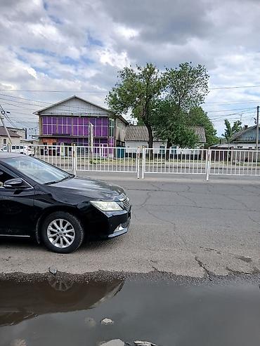 Продажа полдома: Продается дом барачного типа.Расположение сверх топовое .Находится по — 6