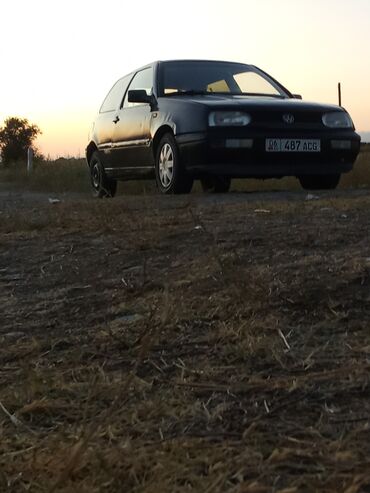 цена домкрата для легкового автомобиля: Volkswagen Golf: 1995 г., 1.8 л, Механика, Бензин, Хетчбек