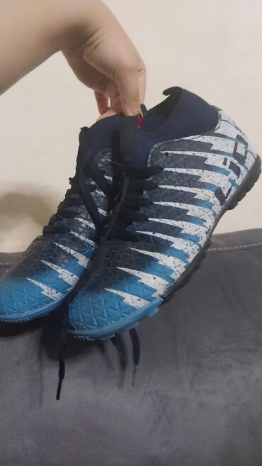 Oglan ucun futbol butsi