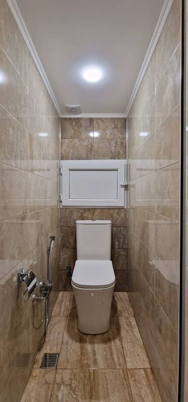 Uzunmüddətli kirayə mənzillər: 7ci mikrorayonda. 5/5, orta təmirli bütün əşyaları ilə 2 otaq, YALNIZ — 6