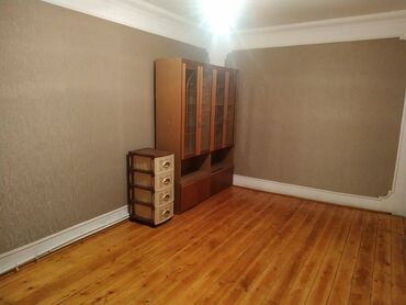 Uzunmüddətli kirayə mənzillər: Yeni guneslide lukoil zapravkanin yaninda 9 mertebenin 2ci — 10