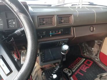 Toyota: Toyota Hi-Lux: 2.5 l. | 1987 έ. Πικάπ — 7