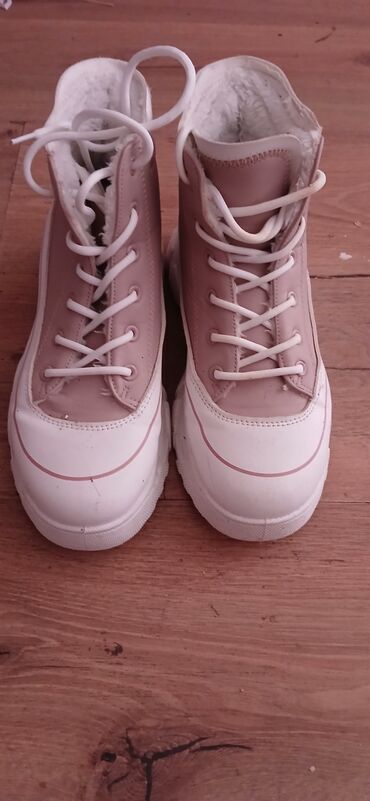 nike shox patike: Roxy, 40, bоја - Roze