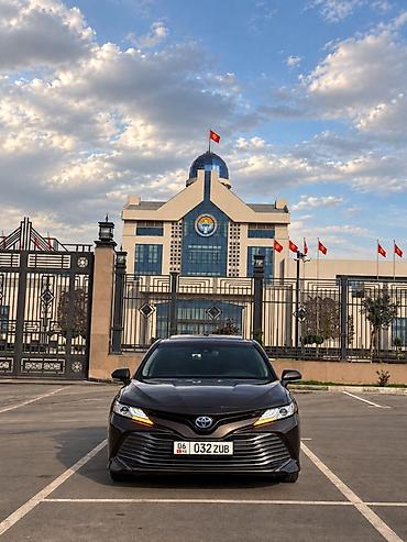 camr: Toyota Camry: 2018 г., 2.5 л, Вариатор, Гибрид, Седан — 5