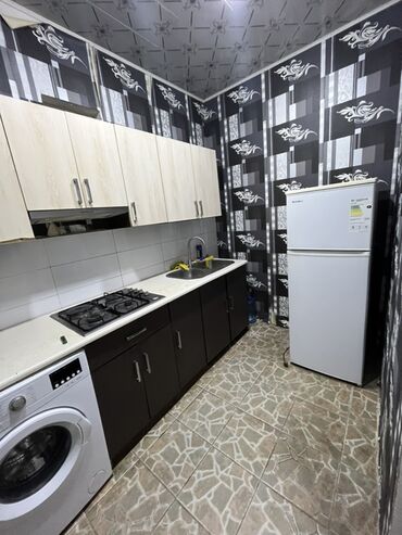 Mənzil kirayələyirəm: 3 otaqlı, 65 kv. m — 4