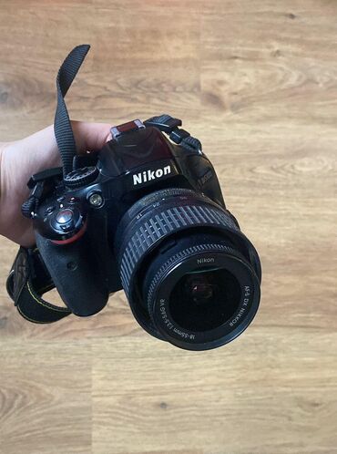 Nikon D5100 modeldi yenidi hərşeyi var. Qiymet 350 azn unvan