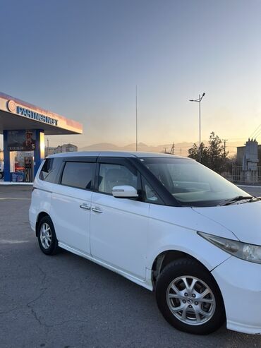 Honda: Honda Elysion: 2004 г., 2.4 л, Автомат, Газ, Минивэн — 4