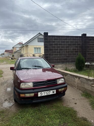 коробка гольф2: Volkswagen Vento: 1992 г., 1.8 л, Механика, Бензин, Седан