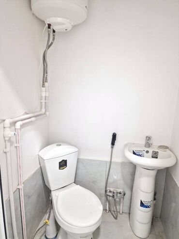 Binalar: Nəsimi rayonu, nəqliyyatın çox istifadə etdiyi “Tibb Universiteti” -da lalafo.az — 6 Binalar: Nəsimi rayonu, nəqliyyatın çox istifadə etdiyi “Tibb Universiteti” — 6