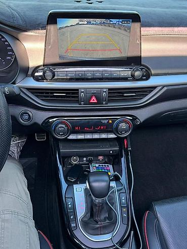 Kia: Kia K3: 2019 г., 1.6 л, Автомат, Бензин, Хэтчбэк — 13