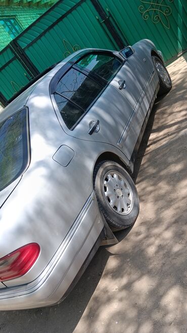 Mercedes-Benz: Mercedes-Benz 220: 1996 г., 2.3 л, Механика, Бензин, Седан