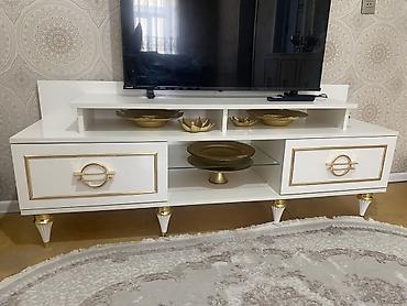 xonca altligi: Yeni, Düz TV altlığı, Polkalı — 2