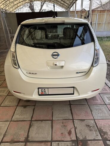 Nissan: Nissan Leaf: 2013 г., 1 л, Автомат, Электромобиль, Хэтчбэк — 3