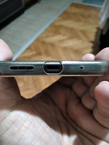 torba za dokumente: Motorola e14 bez ostecenja, baterija dobra.Telefon star godinu dana — 2