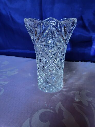 Ostali kućni dekor: Kristalna nova vaza 70te. Vaza kristal,led kristal,rucna — 4