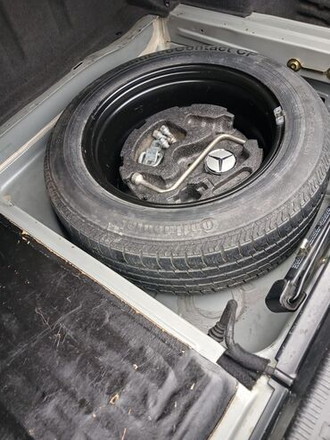 Mercedes-Benz: Mercedes-Benz E-Class: 2 l | 1998 il Sedan — 10