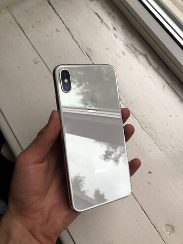 Apple iPhone: IPhone Xs Max, Б/у, 64 ГБ, Белый, 88 %
