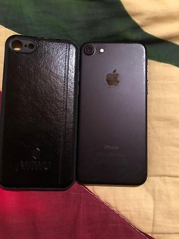Apple iPhone: IPhone 7, 128 GB, Qara, Barmaq izi — 7