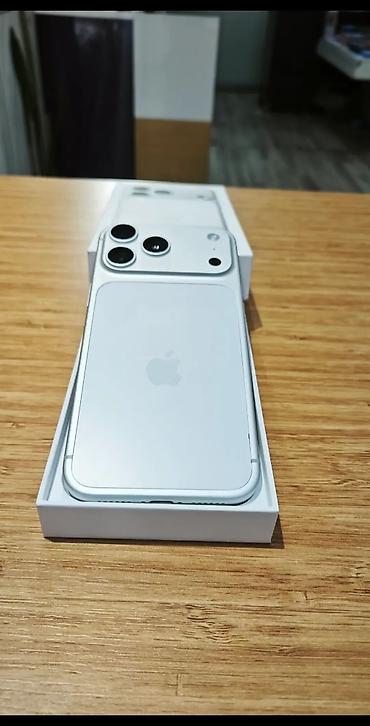 iohone 12: IPhone 17 Pro Max, 256 GB, Ağ, Face ID — 3