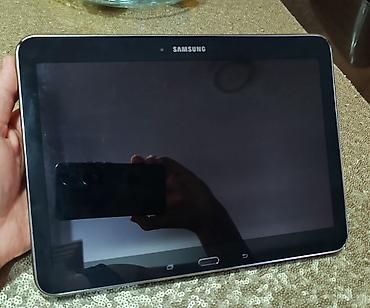 Tableti: Samsung Galaxy Tab – 10.1” Android tablet - Ekran: približno 10.1 — 7