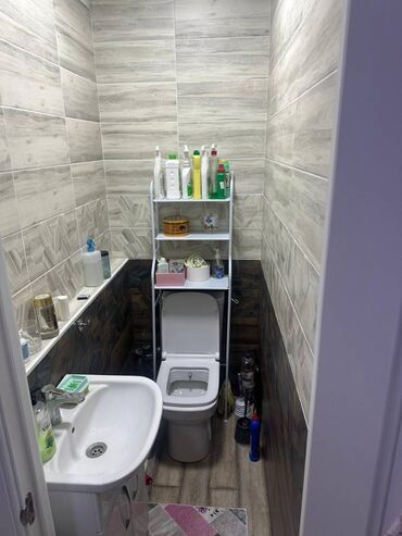 Продажа домов: 2 комнаты, 67 м², 106 серия улучшенная, 2 этаж, Евроремонт