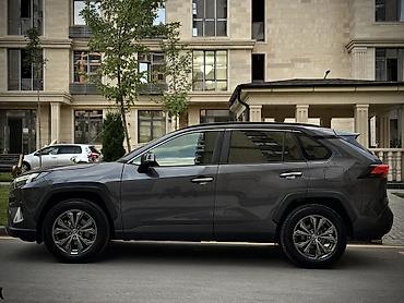 highlander 2017: Toyota RAV4: 2022 г., 2.5 л, Вариатор, Гибрид, Кроссовер — 2