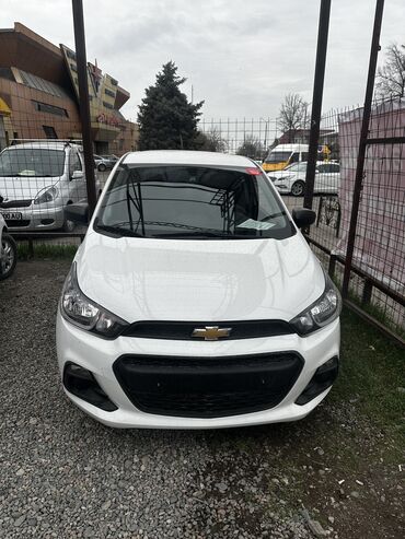 Chevrolet: Chevrolet Spark: 2018 г., 1 л, Автомат, Бензин, Хэтчбэк