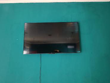 TCL 55P745 – 55 düym 4K UHD Smart TV Xüsusiyyətlər: - Ekran: 55" (140