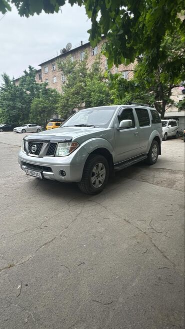 Nissan: Nissan Pathfinder: 2005 г., 4 л, Автомат, Газ, Внедорожник