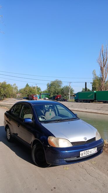 автомобиль 100000: Toyota Platz: 2002 г., 1.5 л, Автомат, Бензин, Седан