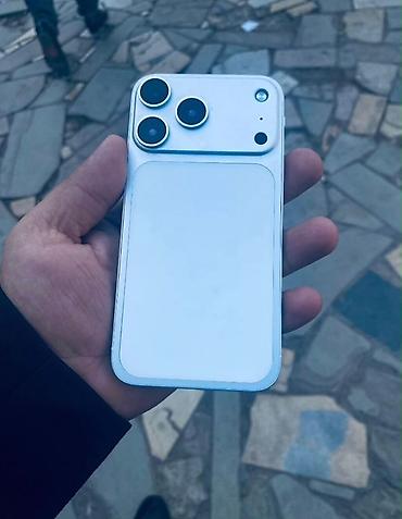 honor 400 lote: İphone 11 problemsizdi 17 proya yığılıb 64gb heç bir problem xərc — 1