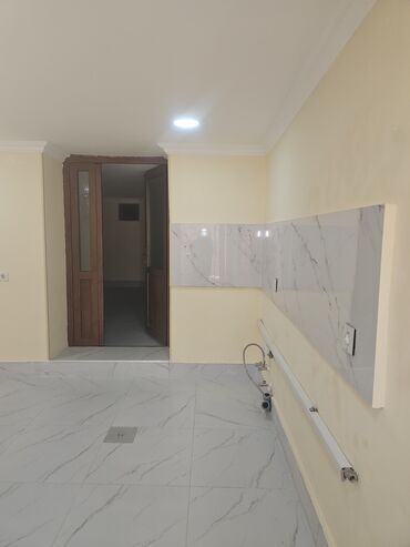 Həyət evləri və villaların satışı: Evin birinci mərtəbəsi kirayə verilir stamatolog,aptek ücün əladi — 7