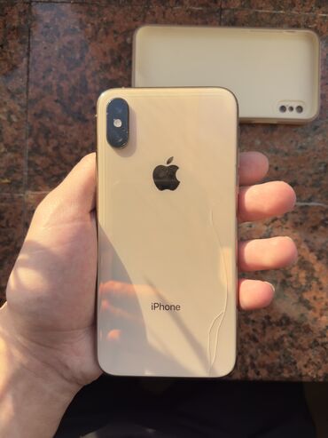вакансия фотограф: IPhone Xs, Б/у, 64 ГБ, Золотой, Чехол, 75 %