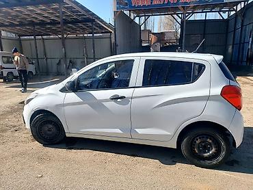 Chevrolet: Chevrolet Spark: 2016 г., 1 л, Вариатор, Бензин, Хэтчбэк — 9