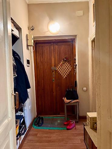 Продажа квартир: 2 комнаты, 53 м², Сталинка, 2 этаж, Старый ремонт at lalafo.kg — 10 Продажа квартир: 2 комнаты, 53 м², Сталинка, 2 этаж, Старый ремонт — 10