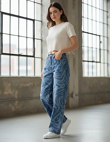 Brend: STAY Model: qadın cins şalvar Ölçü: XS Rəng/naxış: mavi denim