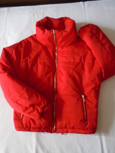 jaknica cm: Preslatka jako mekana k- zell jaknica, predivne crvene boje sa zlatnim