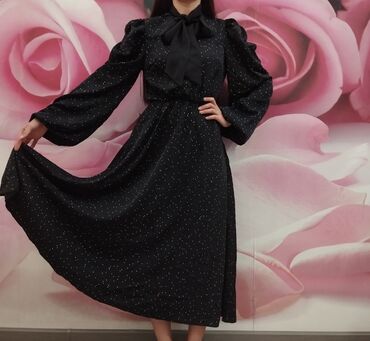 черное вышитое платье: Кече көйнөгү, Узун модель, Жибек, Жеңдери менен, 4XL (EU 48)