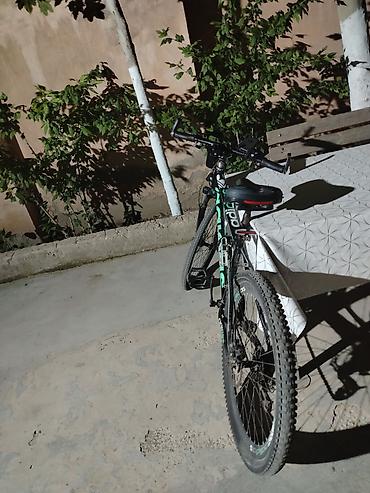 адидас: Şəhər və yüngül off-road üçün dağ velosipedi - Güclü alüminium tipli — 3